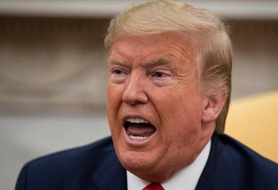 आपातकाल लगाकर कोरोना वायरस से कैसे निपटेगा अमेरिका?