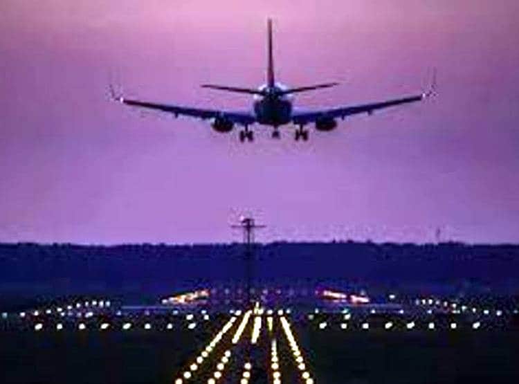 स्पेन से आकर दुबई में फंसे भारतीय, वीडियो बनाकर लगाई बचाने की गुहार