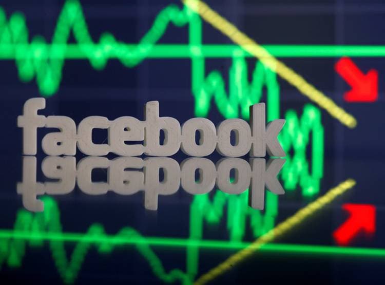 फेसबुक, इंस्टा और वॉट्सऐप, ऐसे जानें कौन-कहां चला रहा है आपका अकाउंट