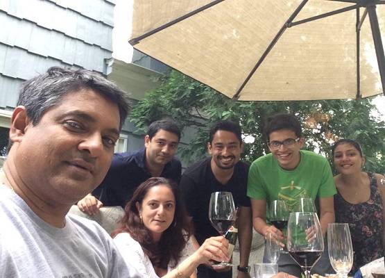 कोरोना का कहर, भारतीय मूल के शेफ कारडोज की मौत, दुनिया भर में था नाम