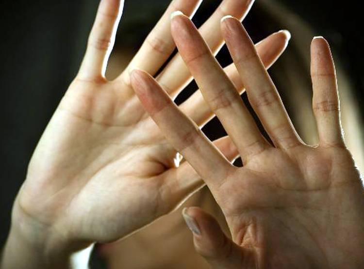 युवती को 1 महीने तक नशे में रख गैंगरेप, वीड‍ियो बनाकर क‍िया ब्लैकमेल