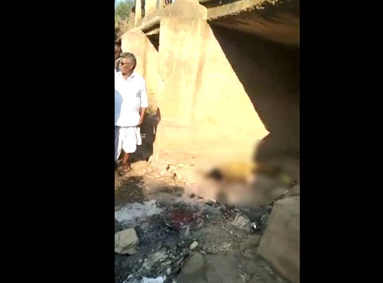 रेप के बाद मह‍िला का मर्डर, न‍िर्वस्त्र शरीर पर म‍िले सोने के गहने