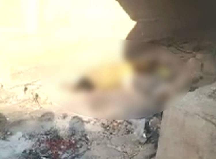 रेप के बाद मह‍िला का मर्डर, न‍िर्वस्त्र शरीर पर म‍िले सोने के गहने