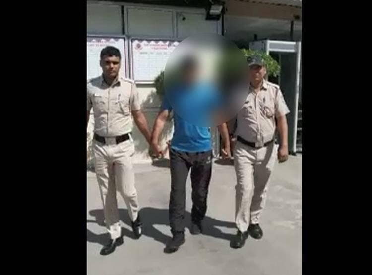 रेप के बाद मह‍िला का मर्डर, न‍िर्वस्त्र शरीर पर म‍िले सोने के गहने