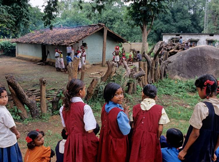 इन गांव में 100 सालों से नहीं मनाई गई होली, अशुभ है गुलाल उड़ाना