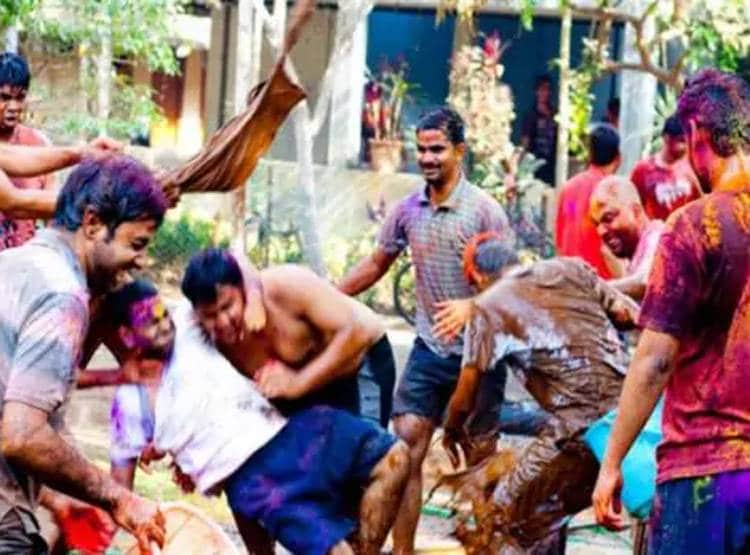 ये गांव आज नहीं मनाएगा होली, क्योंकि 5 दिन पहले ही यहां...
