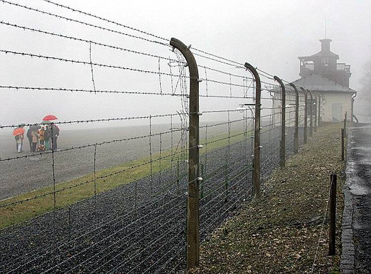 इंसानी खाल से बनवाए फोटो एल्बम, टेबल कवर, इतनी खूंखार थी हिटलर की सेना