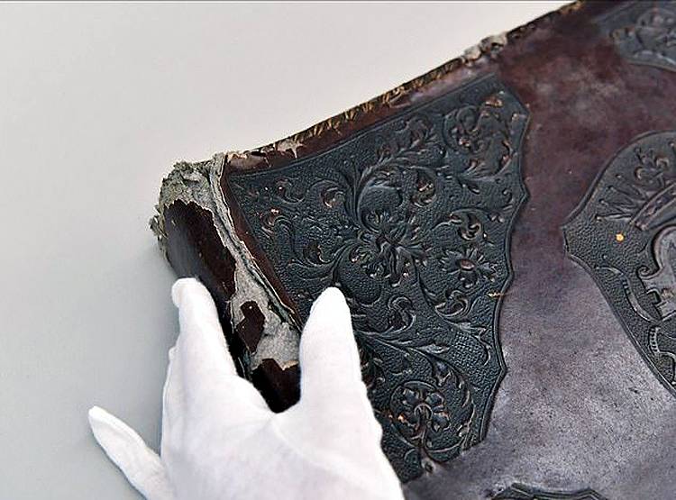 इंसानी खाल से बनवाए फोटो एल्बम, टेबल कवर, इतनी खूंखार थी हिटलर की सेना