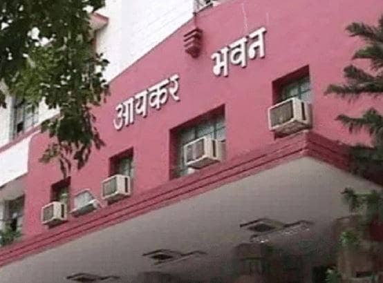 10 हजार के जुर्माने से बचने के लिए आज ही पैन को आधार से जोड़ें