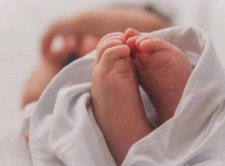 पति ने होली के कपड़े नहीं दिलाए तो पत्नी ने 6 माह की बच्ची को मार डाला