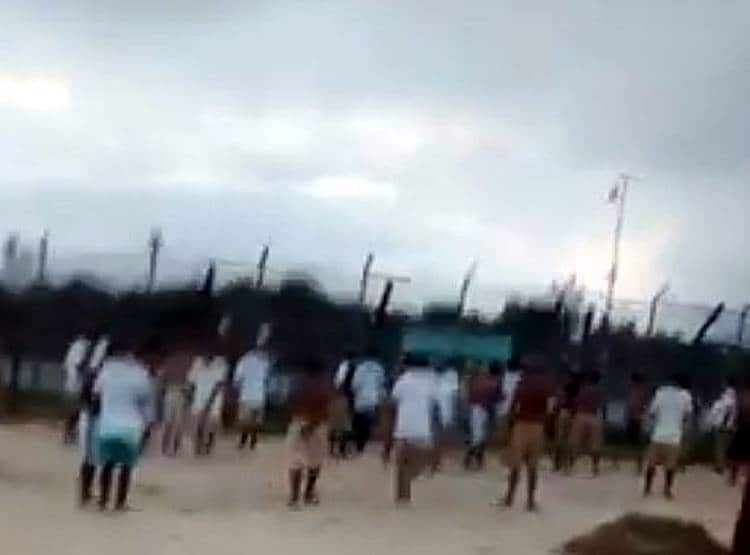 कोरोना का डरः इस देश की 4 जेलों को तोड़कर भाग गए 834 कैदी