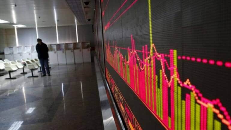 कोरोना से लड़खड़ाई US इकोनॉमी! संभालने को सरकार ने चला ये दांव