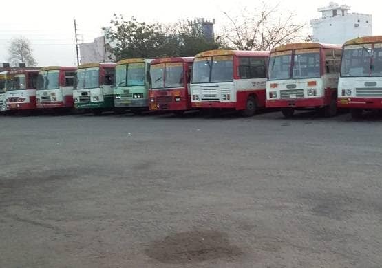 PHOTOS: कोरोना के खिलाफ जंग, शहर-शहर जनता कर्फ्यू का असर