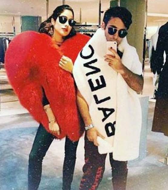 बॉलीवुड डेब्यू से पहले ही लव-लाइफ को लेकर चर्चा में रही हैं जाह्नवी