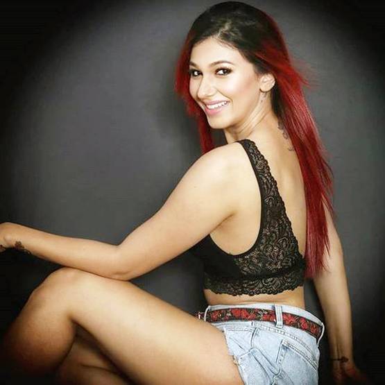 जलोटा से मयूर तक किया 'प्यार का ड्रामा', सोलमेट की तलाश में जसलीन