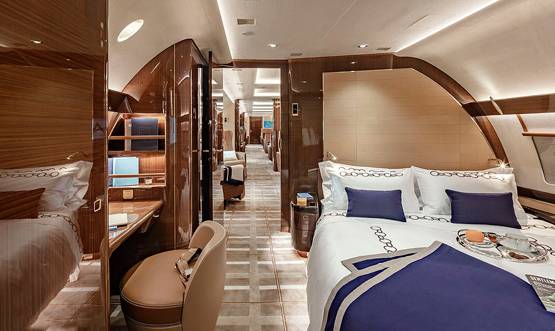 800 करोड़ का प्राइवेट जेट, बेडरूम समेत लग्जरी फ्लैट की हर सुविधा