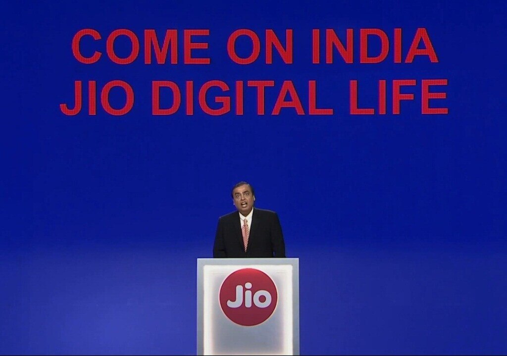 कोरोना से लड़ाई के बीच रिलायंस Jio का बड़ा ऑफर, यहां जानें
