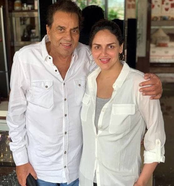 बेटी ईशा के एक्ट्रेस बनने के खिलाफ थे धर्मेंद्र, 6 महीने तक नहीं की थी बात