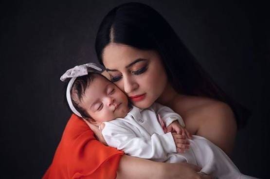 कोरोना के कहर में स्टार्स को बच्चों की टेंशन, बताया कैसे रखते हैं ध्यान