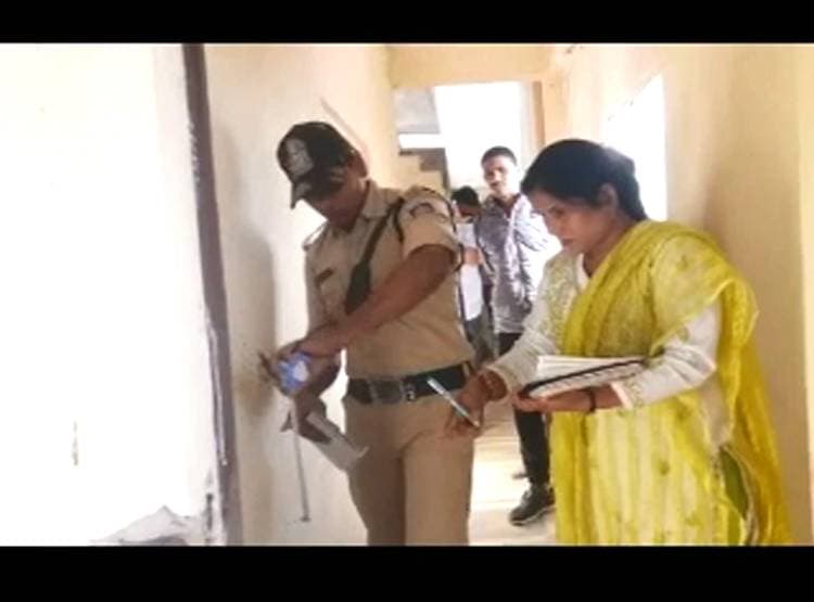 महिला जेल प्रहरी का घर में मर्डर, प्रेमी ने न‍िकाला इस बात का गुस्सा