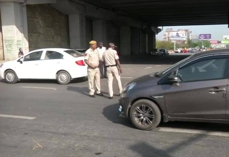 आज भर प्यार से बात, कल से बेवजह दिल्ली की सड़कों पर दिखे तो एक्शन!