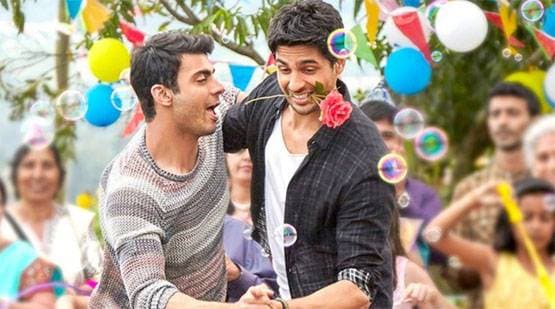 घर में बैठकर हो गए हैं बोर? परिवार संग देखें ये फैमिली ड्रामा मूवीज