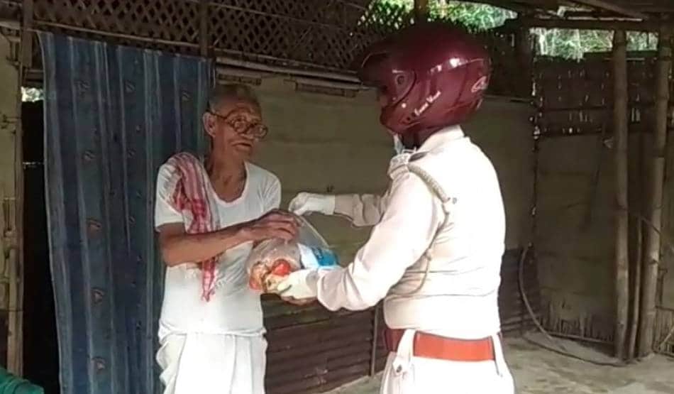 लॉकडाउन में गरीबों के लिए अन्नदाता बना ये गुरुद्वारा, ऐसे की मदद