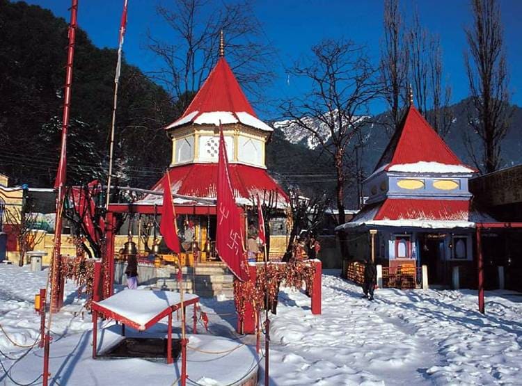 नैनी झील में दिखा तीर का प्रतीक, कोरोनावायरस के बारे में ऐसा मानने लगे लोग