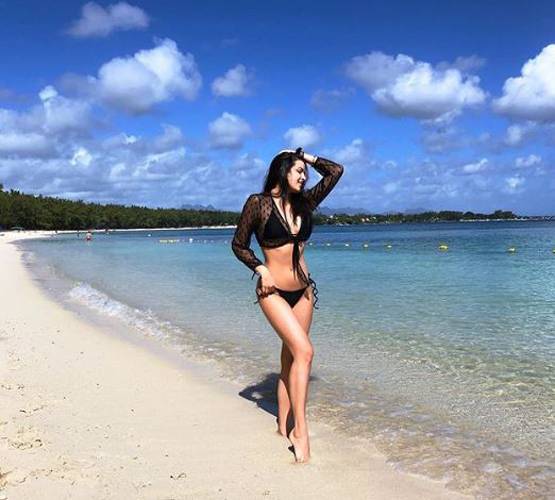 हार्द‍िक पंड्या की मंगेतर नताशा का बोल्ड लुक, बिकिनी में शेयर की फोटो