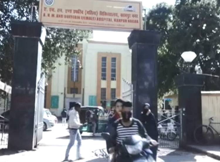 जन्म देने के कुछ घंटे बाद सड़क पर बच्चा छोड़ गई बेरहम मां