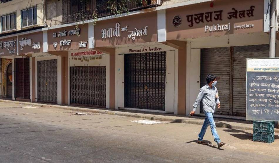 लॉकडाउन में पैदल ही 500 km के सफर पर निकल पड़ा ये दिव्यांग