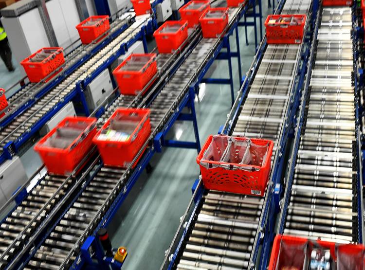 कोरोना से लगेगा पाकिस्तान को बड़ा झटका, चली जाएगी लाखों लोगों की नौकरी