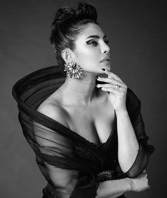 कैसे फैलता है कोरोना? किसे ज्यादा खतरा? प्र‍ियंका के खास सेशन में मिला जवाब