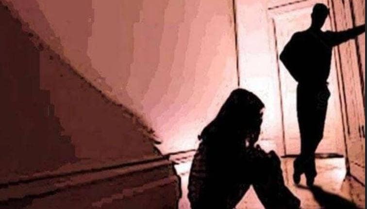 सुहागरात से पहले मोबाइल पर आया पत्नी का वीडियो और फिर...