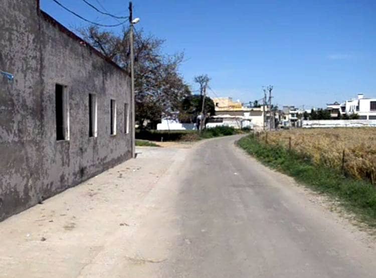 पीएम मोदी की घोषणा से 4 दिन पहले ही लॉकडाउन हो गया था ये गांव