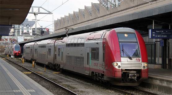 इस देश की सरकार का ऐतिहासिक फैसला, सभी के लिए बस-ट्रेन फ्री