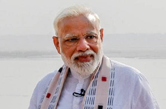 देश की 50 खूबसूरत महिलाओं में शामिल हो चुकी हैं सिंधिया की पत्नी