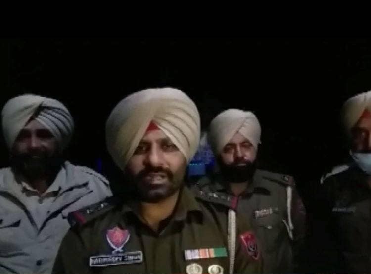 लॉकडाउन के वक्त शादी करना पड़ गया भारी, वर-वधू समेत 20 बारातियों पर केस