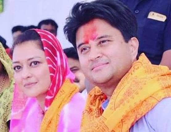 देश की 50 खूबसूरत महिलाओं में शामिल हो चुकी हैं सिंधिया की पत्नी