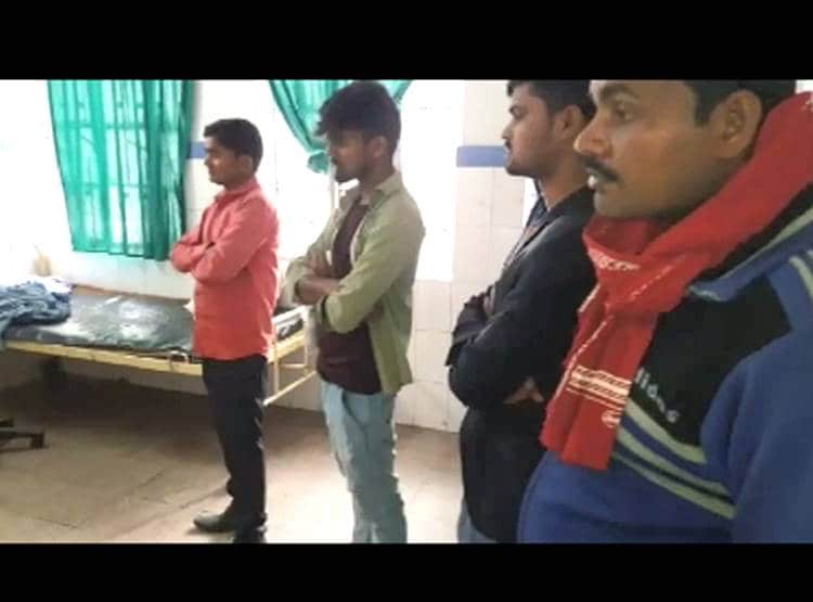 PUBG का चढ़ा नशा तो हाथ-पैर बांधकर ले जाना पड़ा हॉस्प‍िटल...