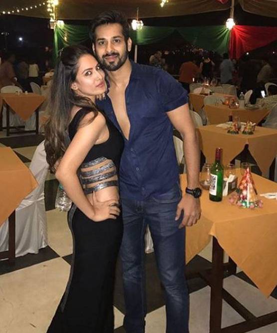 शादी में लगा कोरोना का ग्रहण, सारी तैयारियों के बाद रोकने पड़े 7 फेरे