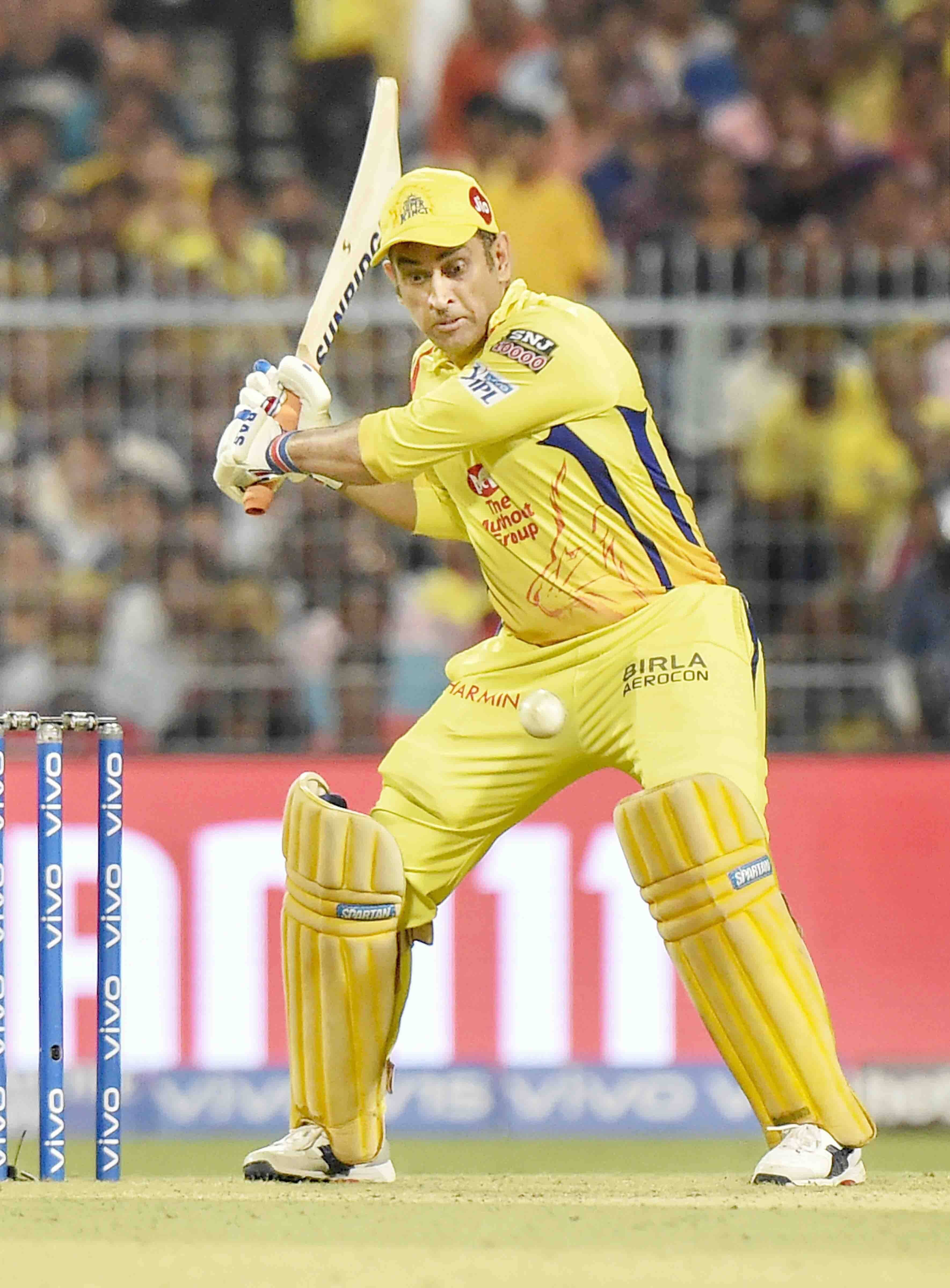 VIDEO: IPL में धूम मचाने के लिए तैयार धोनी, CSK ने किया वेलकम