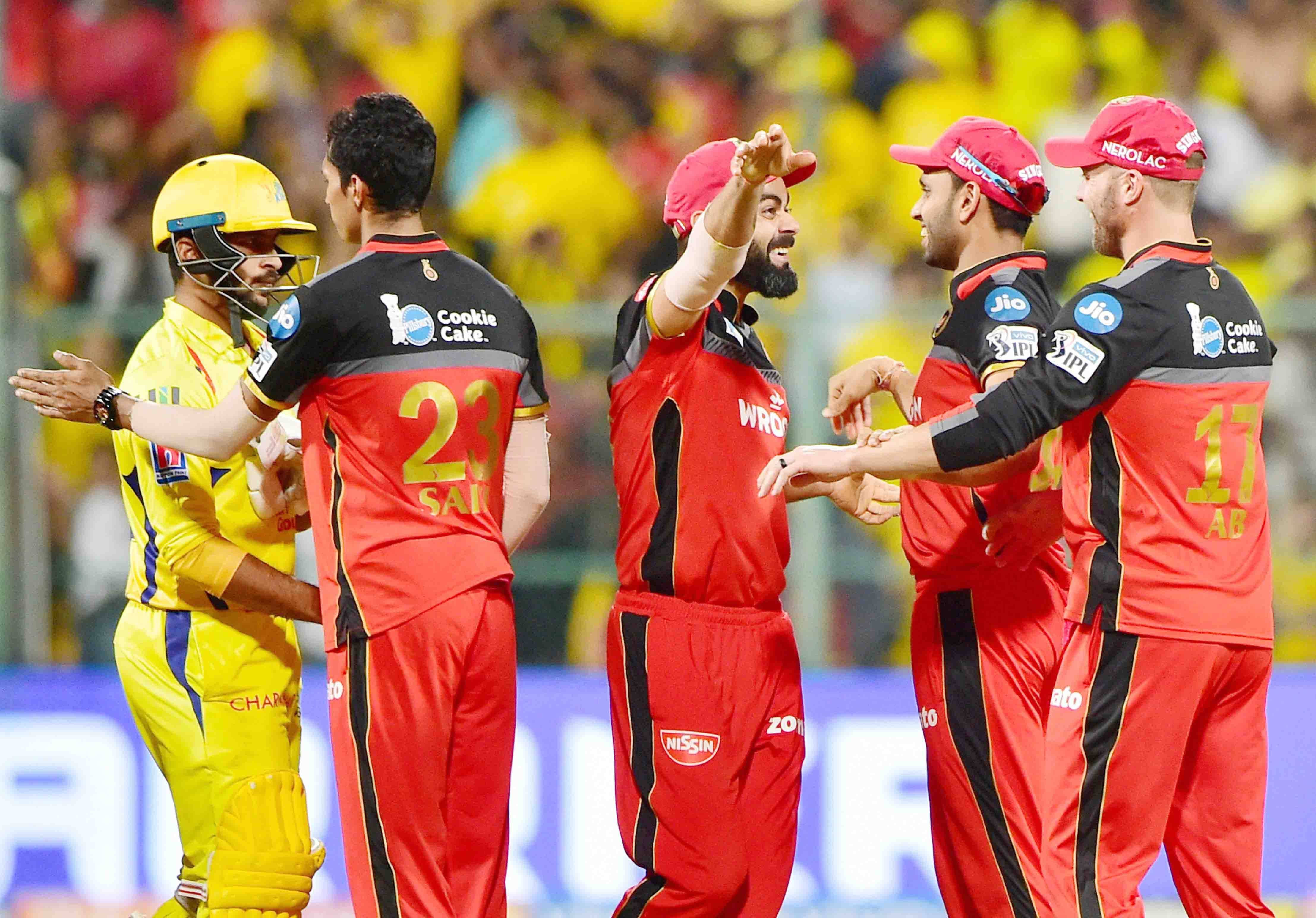 कोरोना के कारण IPL पर खतरा? सरकार से रद्द करने की हो रही मांग