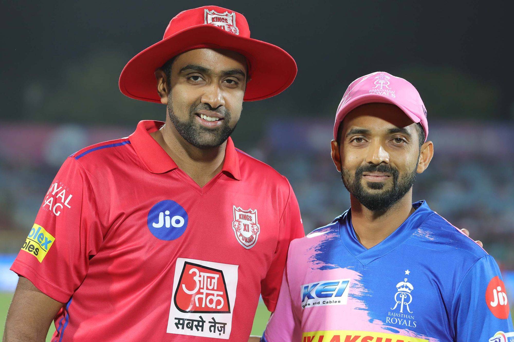 कोरोना के कारण IPL पर खतरा? सरकार से रद्द करने की हो रही मांग