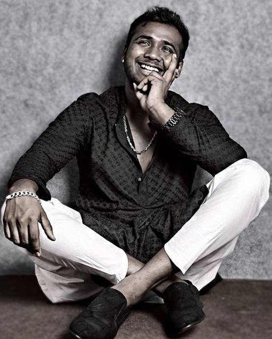 बिग बॉस विनर पर पब में हमला, सिर पर फोड़ी बोतलें, मारे घूंसे