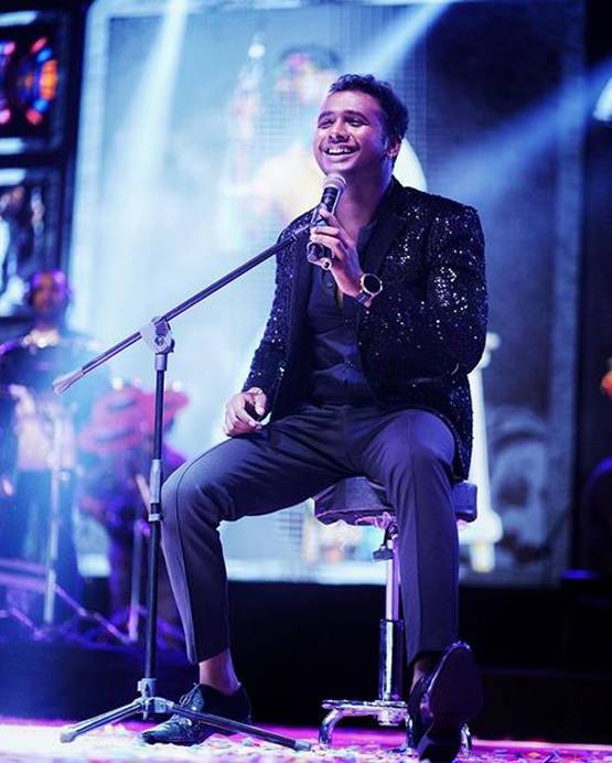 बिग बॉस विनर पर पब में हमला, सिर पर फोड़ी बोतलें, मारे घूंसे