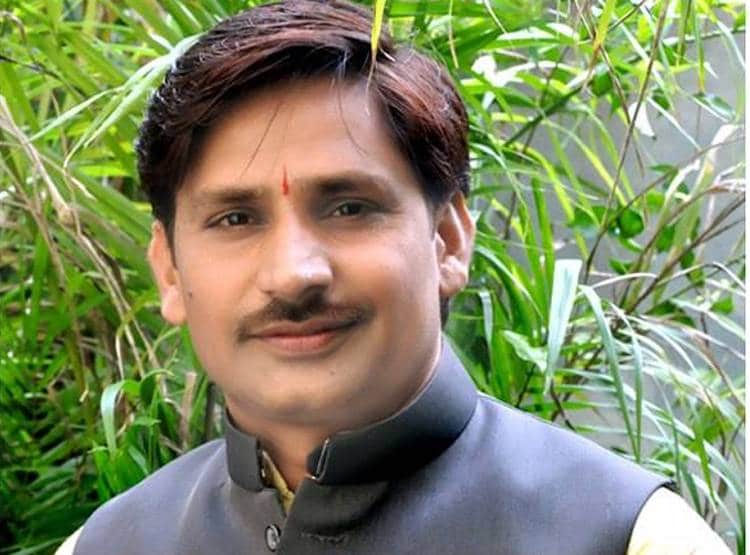 कॉलेज में पढ़ा रहे थे प्रोफेसर, मीड‍िया से पता चली राज्यसभा उम्मीदवारी