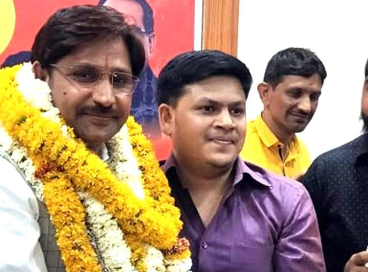 कॉलेज में पढ़ा रहे थे प्रोफेसर, मीड‍िया से पता चली राज्यसभा उम्मीदवारी