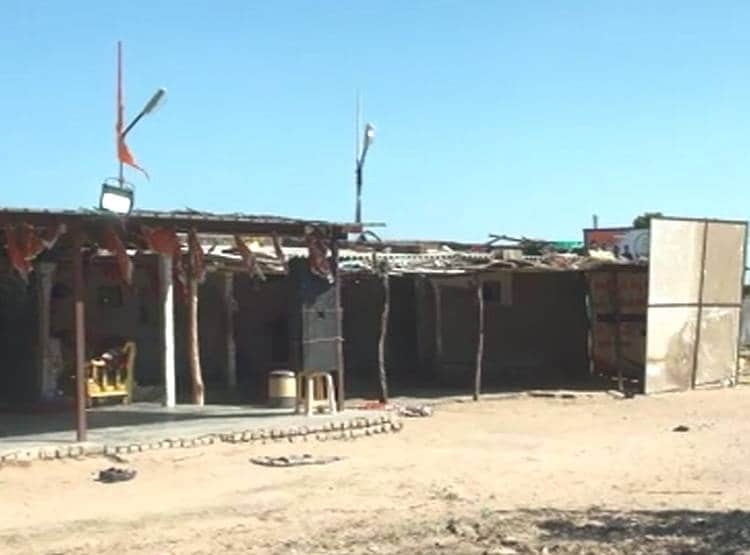 तांत्र‍िक अंदर करता रहा लड़की का रेप, बाहर बैठा रहा पर‍िवार