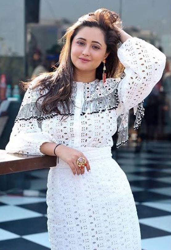 बॉडी शेमिंग पर हेटर्स को रश्मि का जवाब, 'मेरा शरीर मेरी मर्जी'